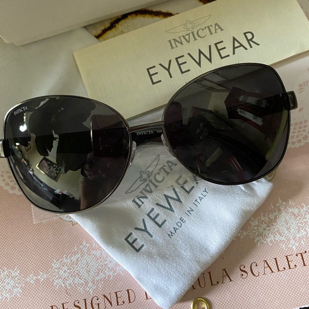 INVICTA Sunglasses (WC)